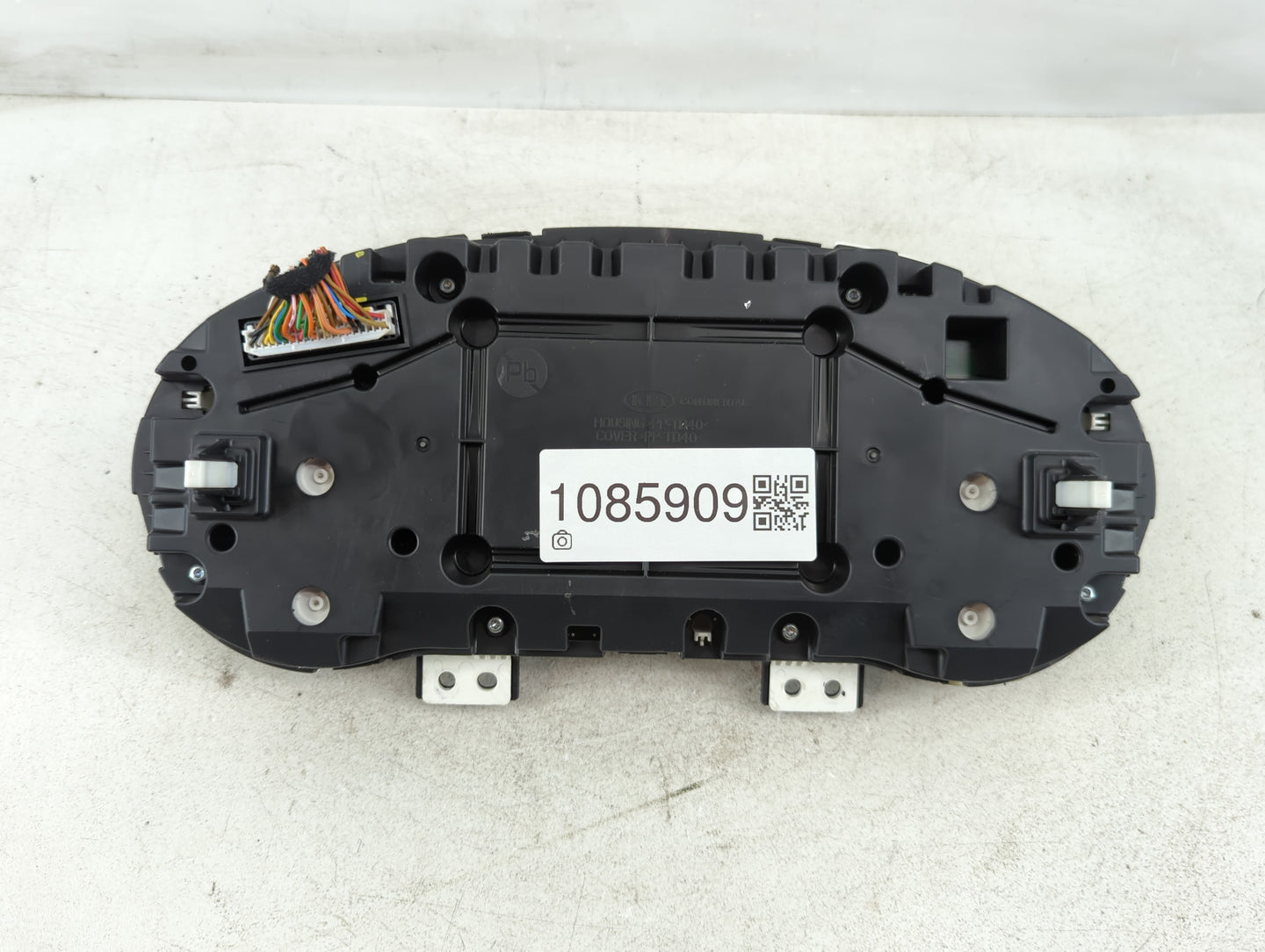 2017-2018 Kia Optima Instrument Cluster Speedometer Gauges P/N:94022-A8000 Fits Fits 2017 2018 OEM Used Auto Parts - Oemusedautoparts1.com