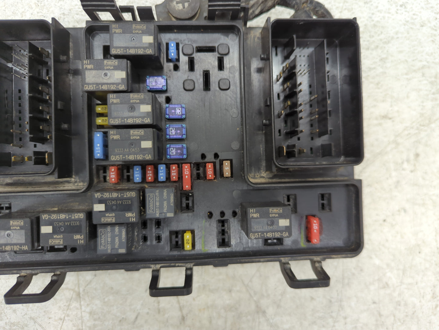 2019-2020 Ford Edge Fusebox Fuse Box Panel Relay Module P/N:G2GT-14A075AA Fits Fits 2019 2020 OEM Used Auto Parts - Oemusedautoparts1.com