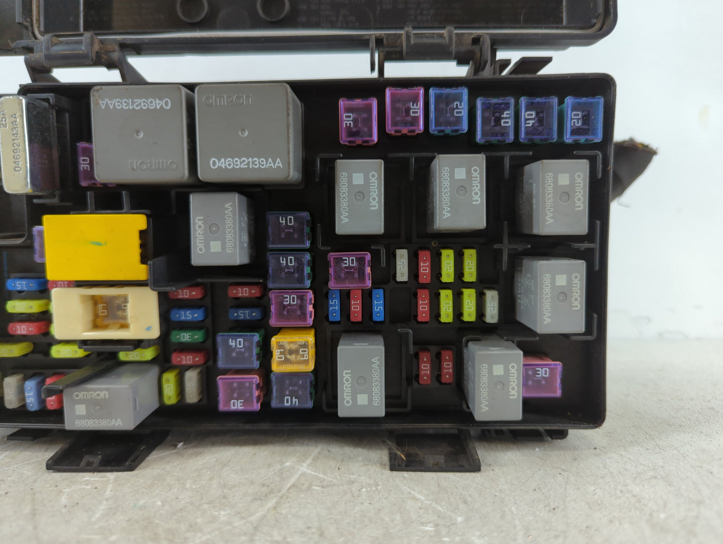 Dodge Caravan Fusebox Fuse Box Relay Module Tipm 68217405aa