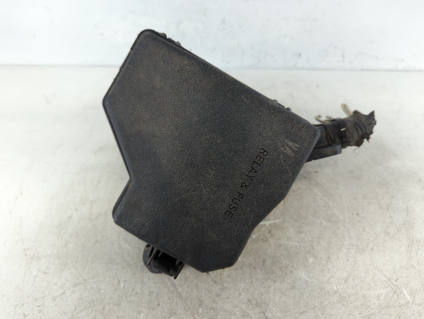 2012-2019 Toyota Yaris Fusebox Fuse Box Panel Relay Module P/N:82662-52750 82730-52Q80 Fits OEM Used Auto Parts