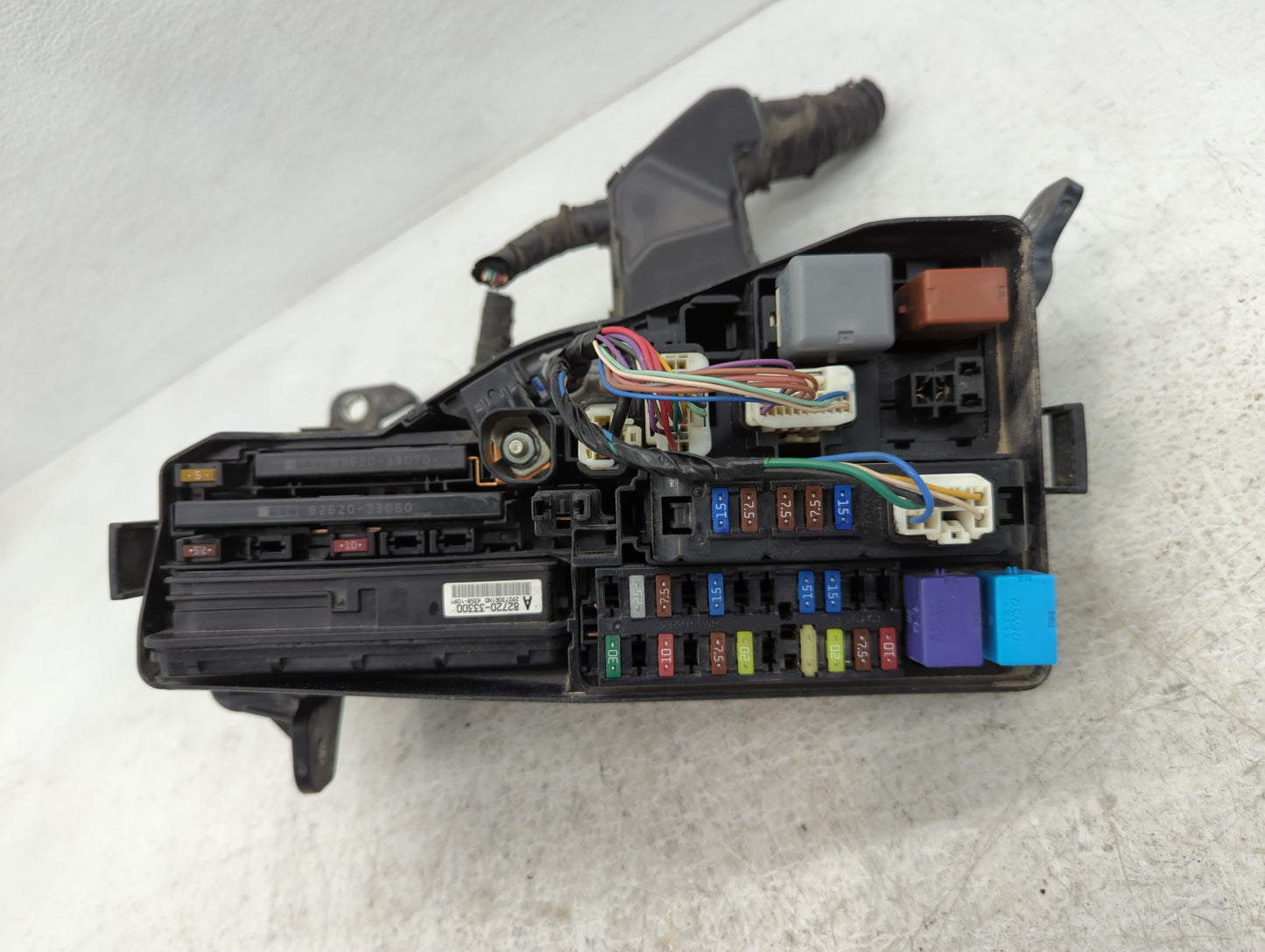 2012-2017 Toyota Camry Fusebox Fuse Box Panel Relay Module P/N:82720-33250A Fits Fits 2012 2013 2014 2015 2016 2017 OEM Used Auto Parts