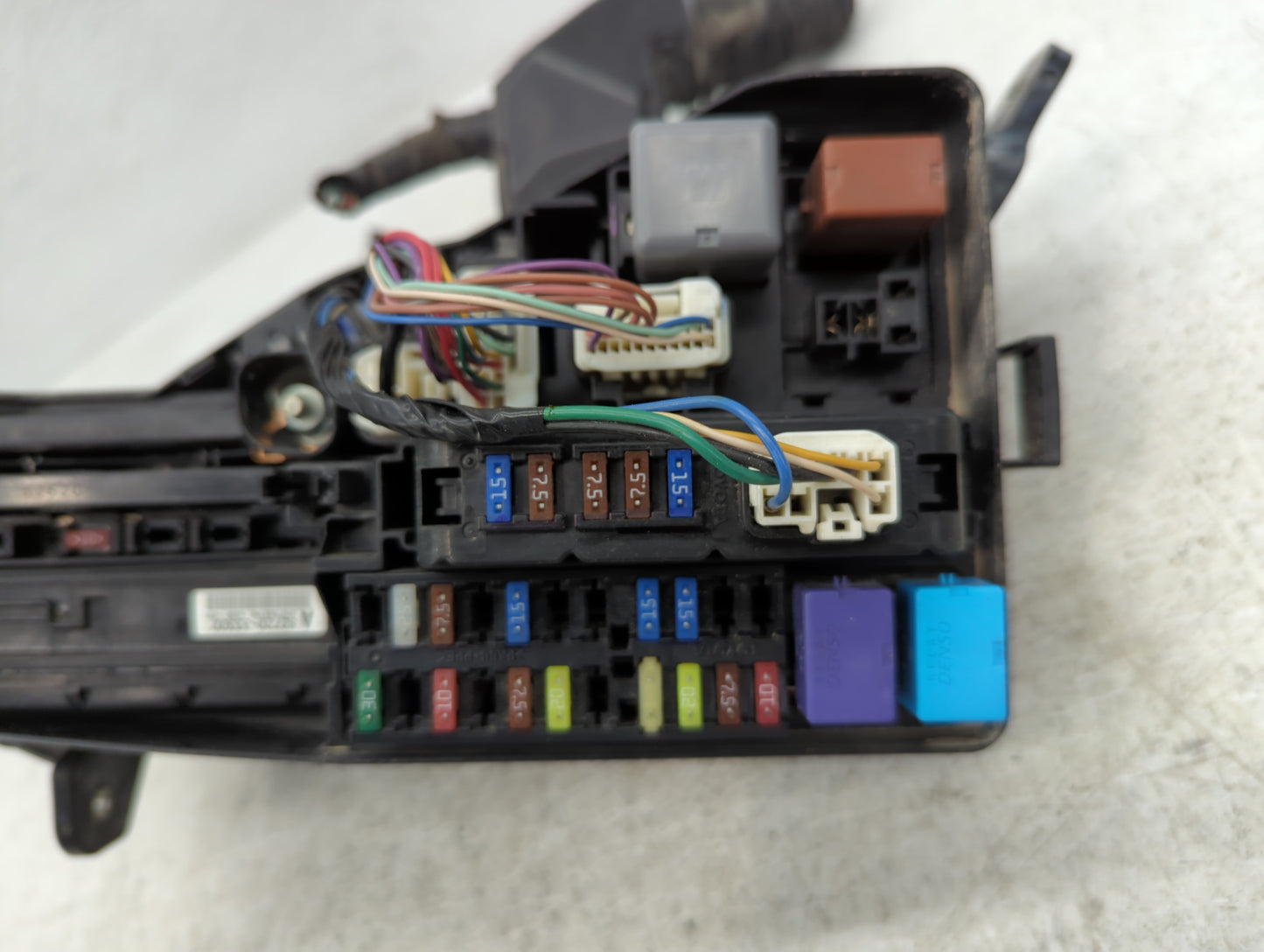 2012-2017 Toyota Camry Fusebox Fuse Box Panel Relay Module P/N:82720-33250A Fits Fits 2012 2013 2014 2015 2016 2017 OEM Used Auto Parts