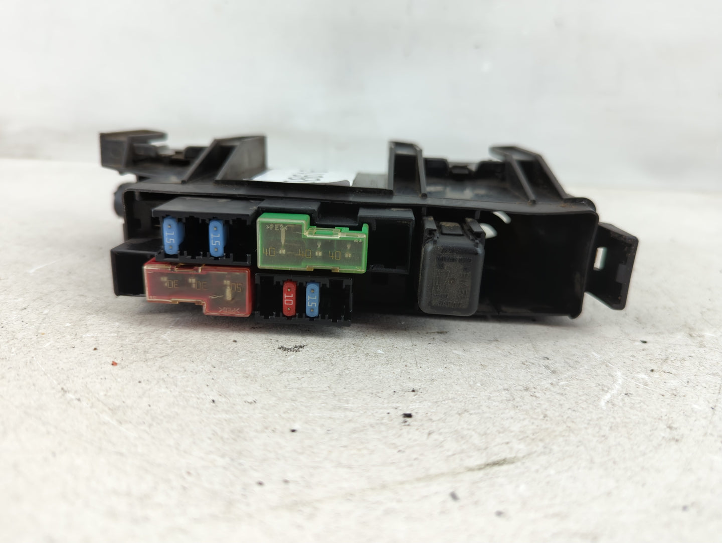 2002-2006 Nissan Altima Fusebox Fuse Box Panel Relay Module P/N:24582 8J010 Fits Fits 2002 2003 2004 2005 2006 OEM Used Auto Parts - Oemusedautoparts1.com