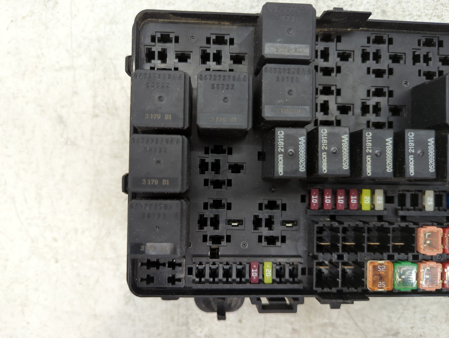2012-2014 Dodge Charger Fusebox Fuse Box Panel Relay Module P/N:7154-7630-30 Fits Fits 2012 2013 2014 OEM Used Auto Parts