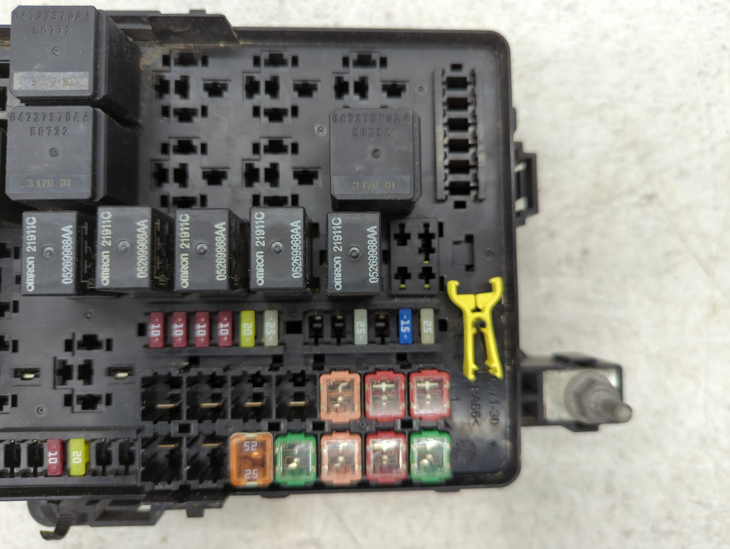2012-2014 Dodge Charger Fusebox Fuse Box Panel Relay Module P/N:7154-7630-30 Fits Fits 2012 2013 2014 OEM Used Auto Parts