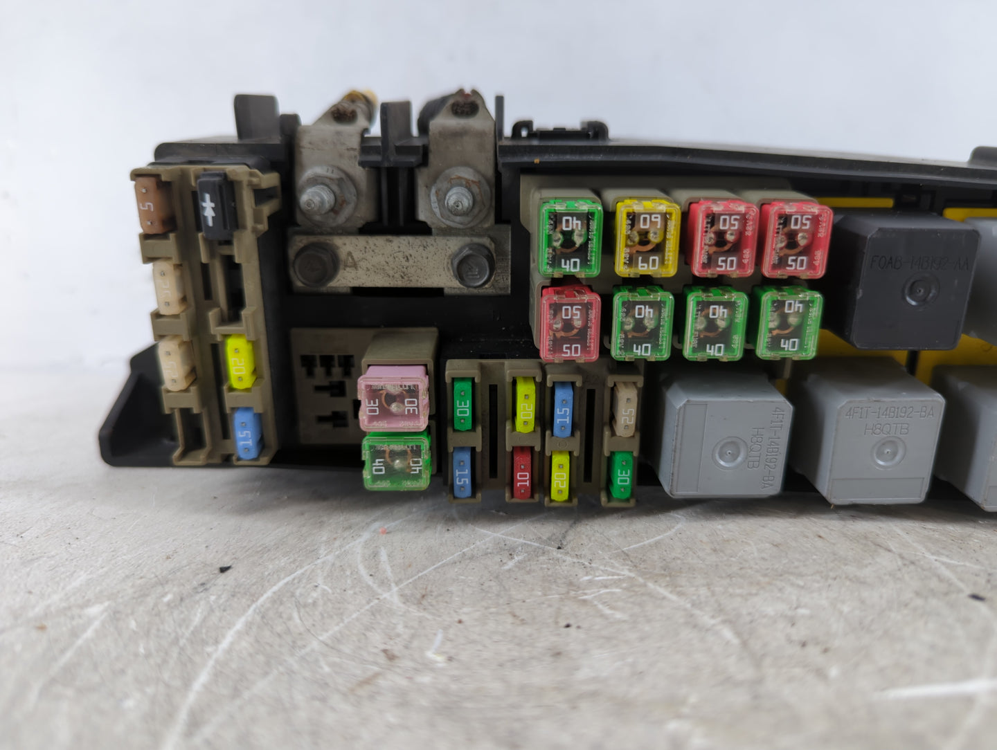 2005-2006 Mazda Tribute Fusebox Fuse Box Panel Relay Module P/N:90293 Fits Fits 2005 2006 OEM Used Auto Parts - Oemusedautoparts1.com