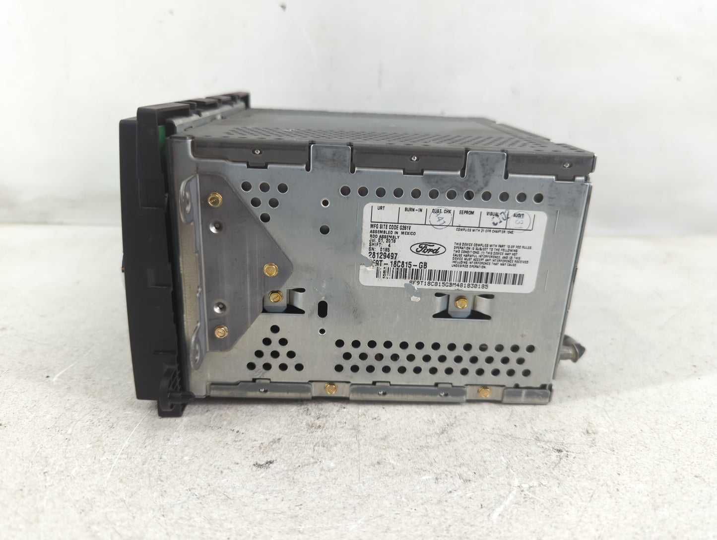 2008-2009 Ford Taurus X Radio AM FM Cd Player Receiver Replacement P/N:8F9T-18C815-GB Fits Fits 2008 2009 OEM Used Auto Parts