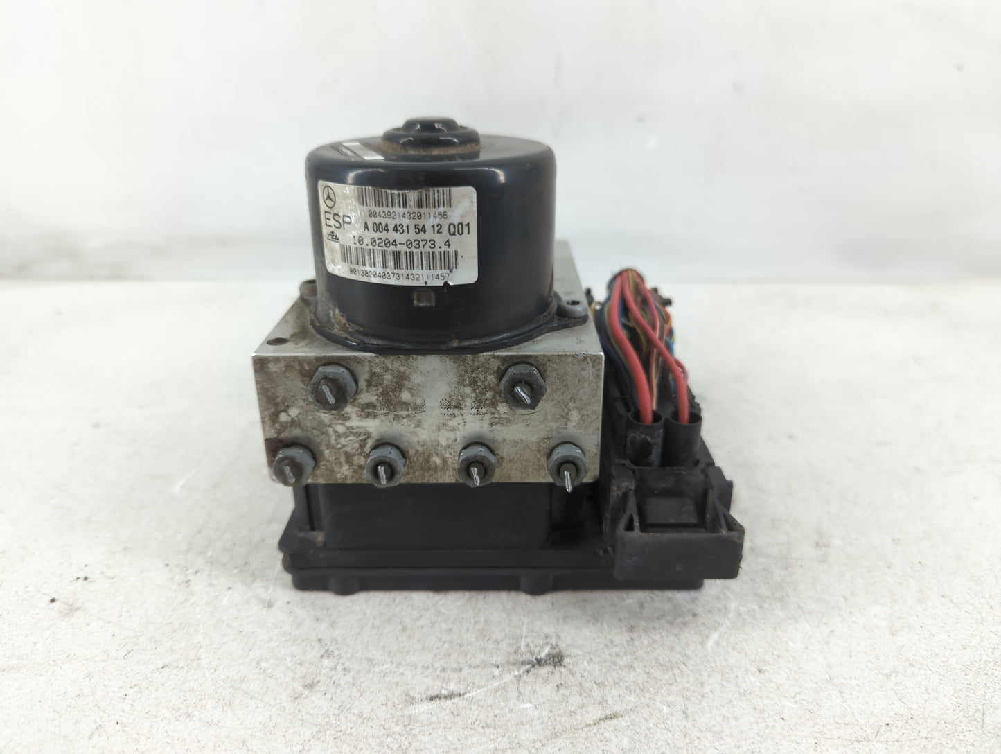 2003-2005 Mercedes-Benz C240 ABS Pump Control Module Replacement P/N:A 209 545 14 32 Fits Fits 2003 2004 2005 OEM Used Auto Parts