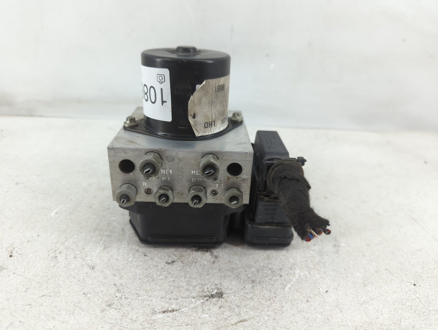 2011 Buick Regal ABS Pump Control Module Replacement P/N:13328651 Fits OEM Used Auto Parts - Oemusedautoparts1.com