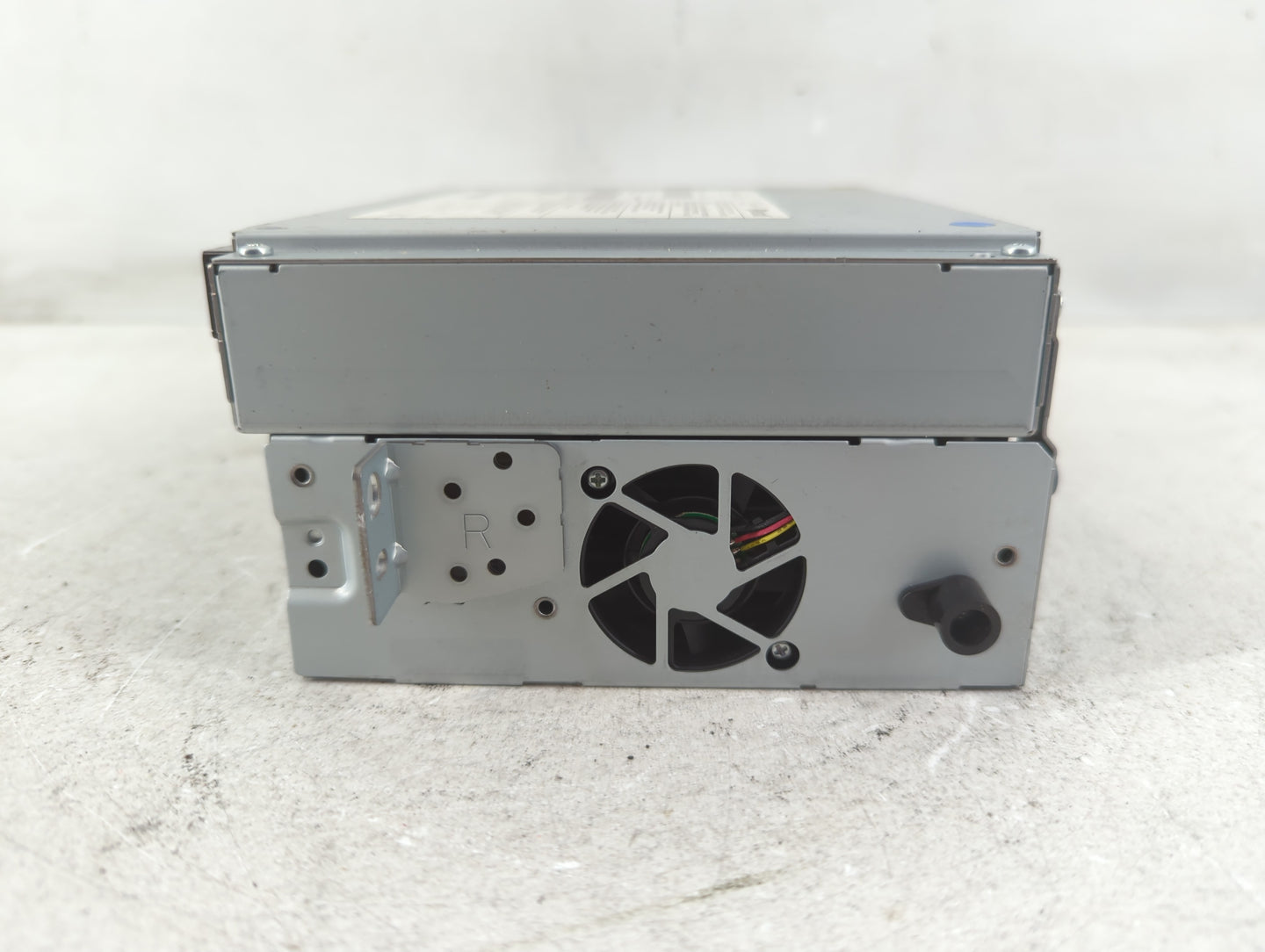 2011-2015 Jaguar Xj Radio AM FM Cd Player Receiver Replacement P/N:31326218AA Fits Fits 2011 2012 2013 2014 2015 OEM Used Auto Parts - Oemusedautoparts1.com