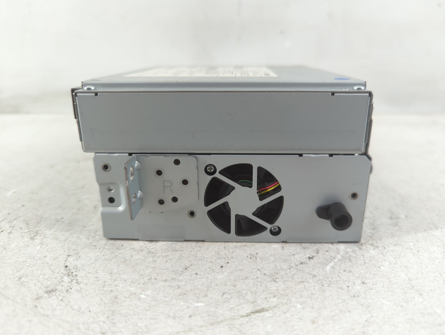 2011-2015 Jaguar Xj Radio AM FM Cd Player Receiver Replacement P/N:31326218AA Fits Fits 2011 2012 2013 2014 2015 OEM Used Auto Parts - Oemusedautoparts1.com