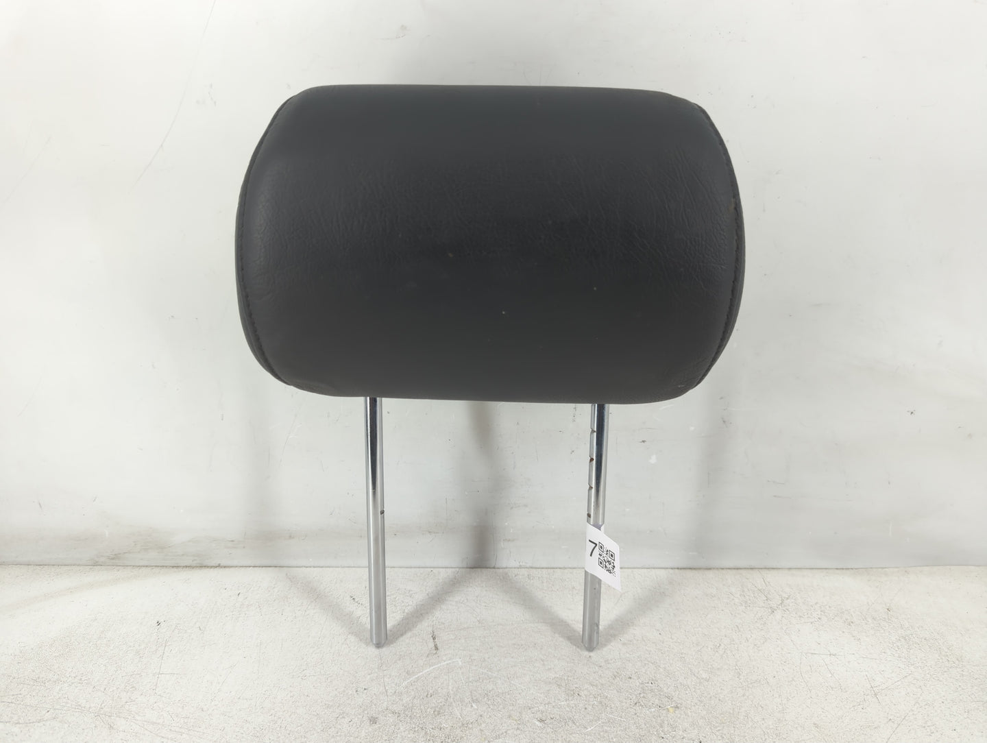 2000-2003 Mercedes-Benz Ml320 Headrest Head Rest Rear Seat Fits Fits 2000 2001 2002 2003 2004 2005 OEM Used Auto Parts - Oemusedautoparts1.com