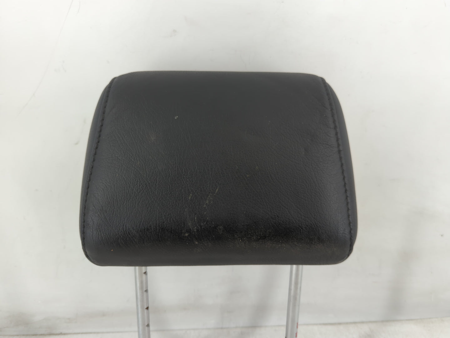 2000-2003 Mercedes-Benz Ml320 Headrest Head Rest Rear Seat Fits Fits 2000 2001 2002 2003 2004 2005 OEM Used Auto Parts - Oemusedautoparts1.com
