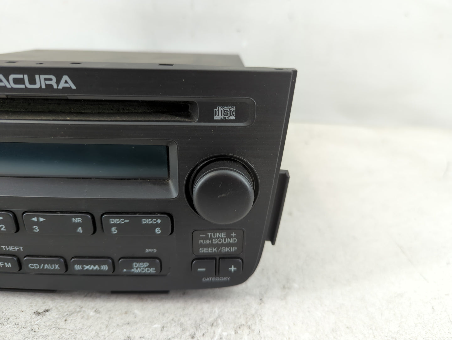2005-2006 Acura Mdx Radio AM FM Cd Player Receiver Replacement P/N:39101-S3V-A070-M1 39100-S3V-A350 Fits Fits 2005 2006 OEM Used Auto Parts - Oemusedautoparts1.com