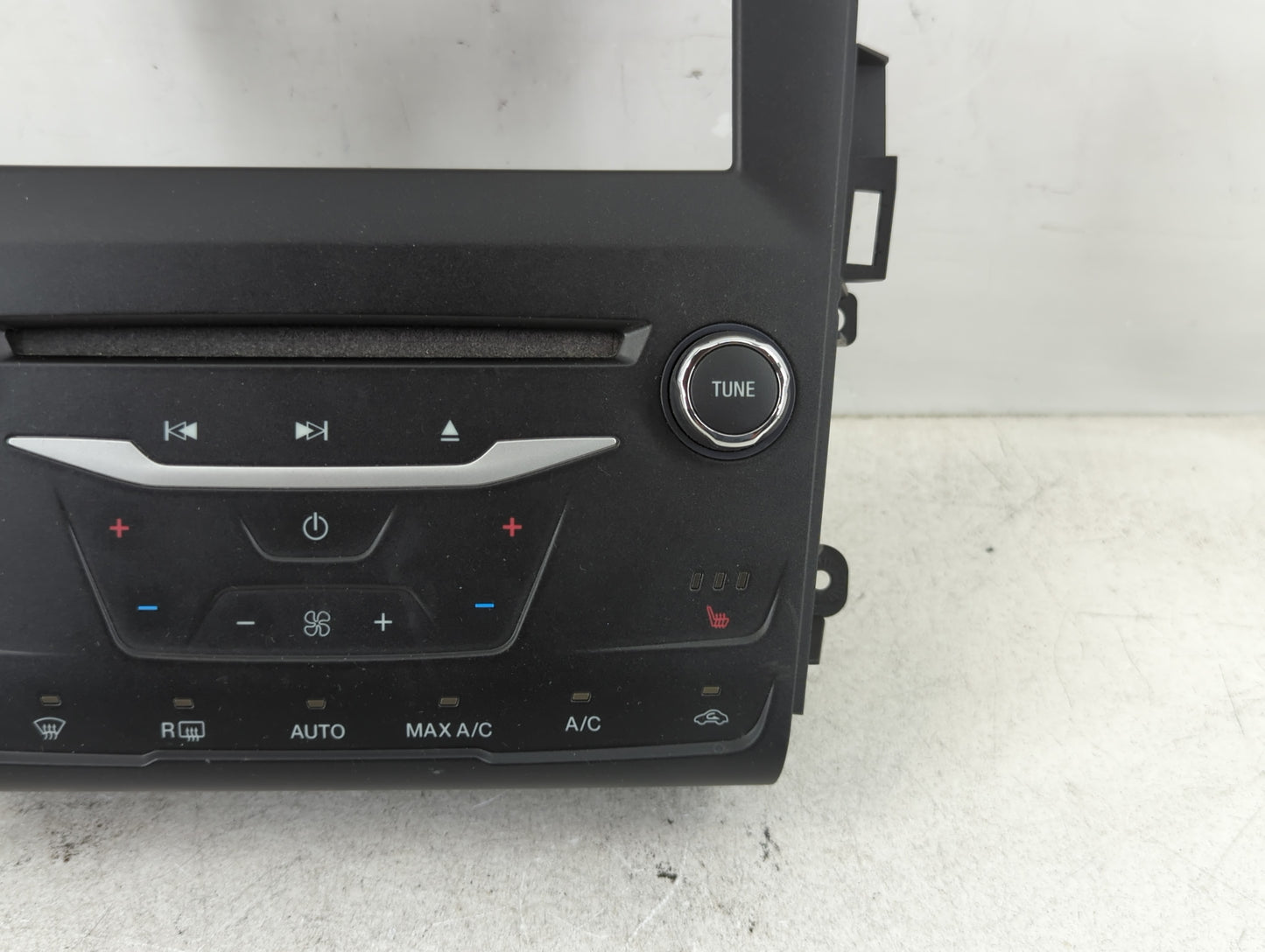2014-2015 Ford Fusion Radio AM FM Cd Player Receiver Replacement P/N:ES7T-18E245-SB Fits Fits 2014 2015 OEM Used Auto Parts - Oemusedautoparts1.com