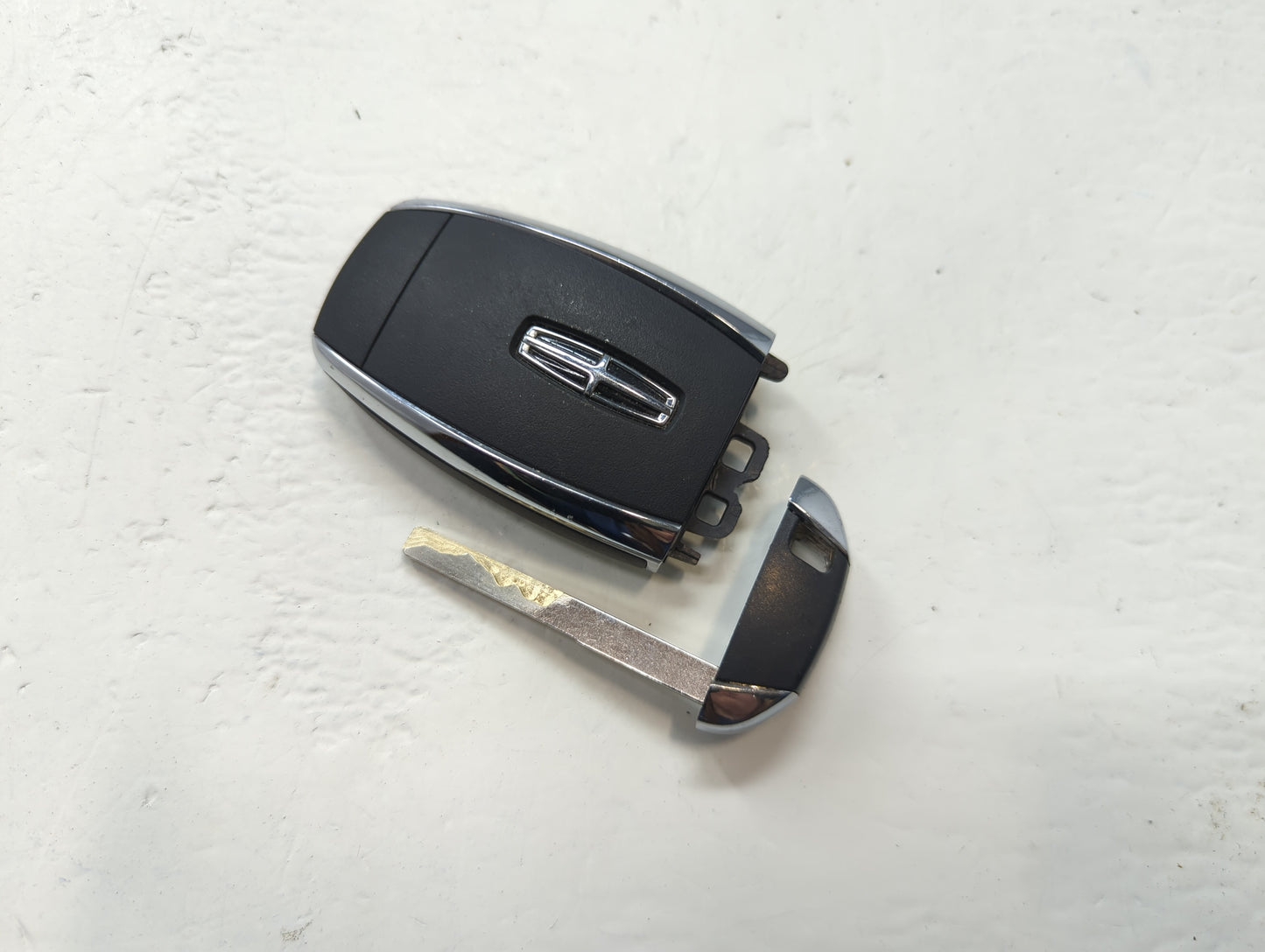 Lincoln Nautilus Keyless Entry Remote Fob M3N-A2C940780 JL7T-15K601-BA 5 buttons - Oemusedautoparts1.com