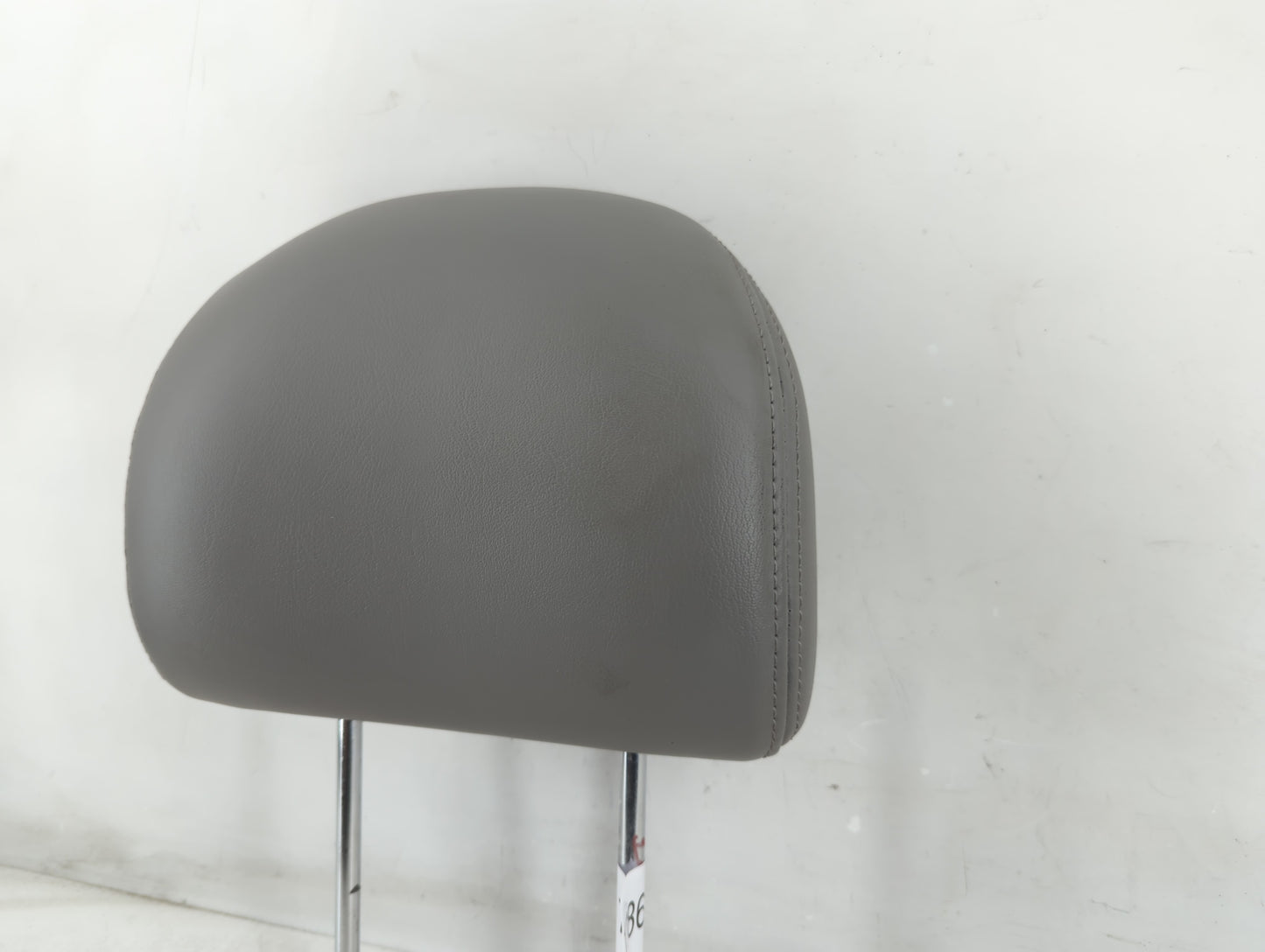2002-2007 Saturn Vue Headrest Head Rest Front Driver Passenger Seat Fits Fits 2002 2003 2004 2005 2006 2007 OEM Used Auto Parts - Oemusedautoparts1.com