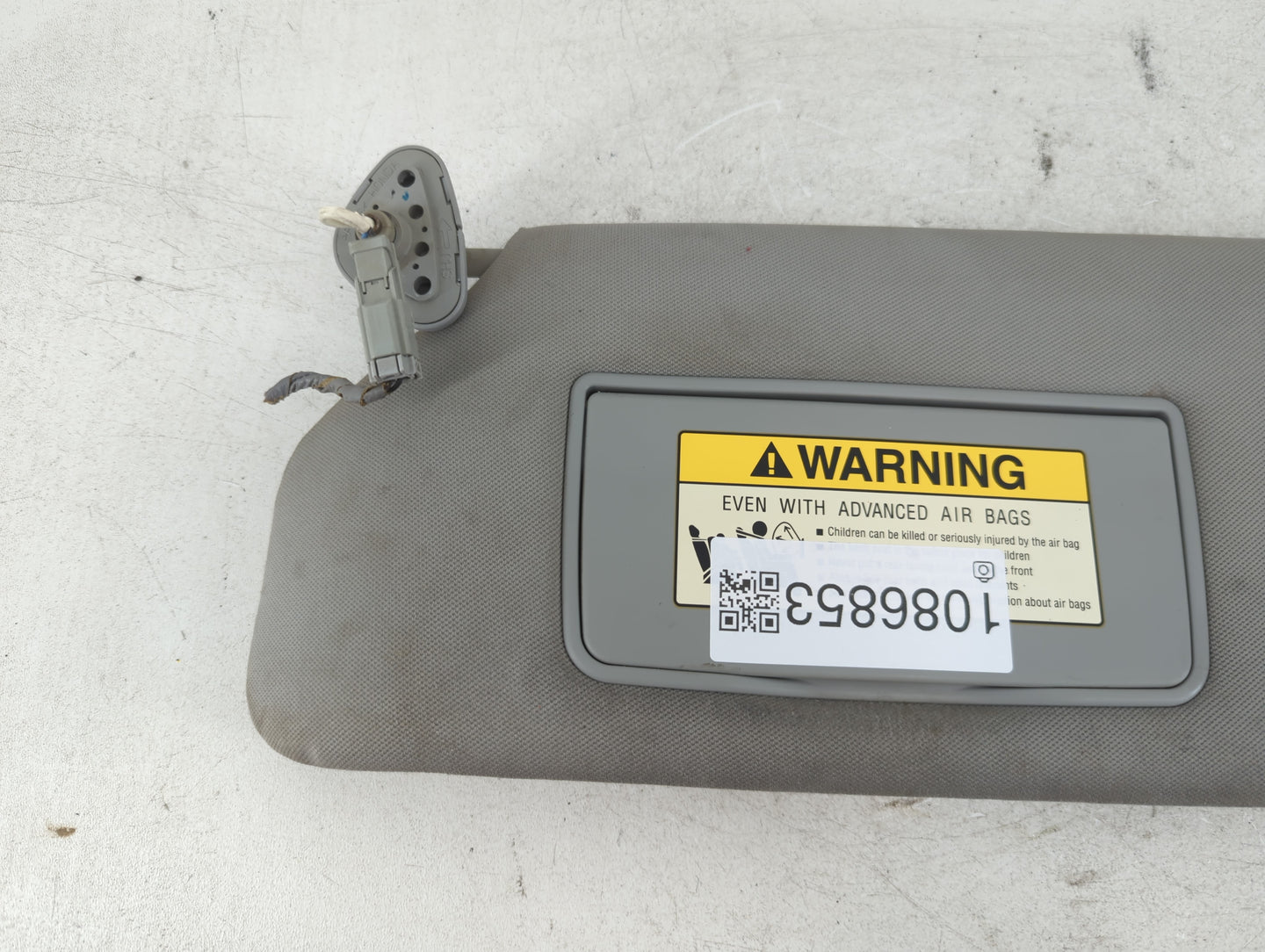 2006-2010 Honda Odyssey Sun Visor Shade Replacement Driver Left Mirror Fits Fits 2006 2007 2008 2009 2010 OEM Used Auto Parts - Oemusedautoparts1.com