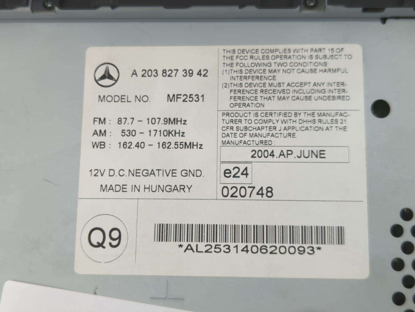 2001-2005 Mercedes-Benz C240 Radio AM FM Cd Player Receiver Replacement P/N:A 203 827 39 42 Fits OEM Used Auto Parts - Oemusedautoparts1.com