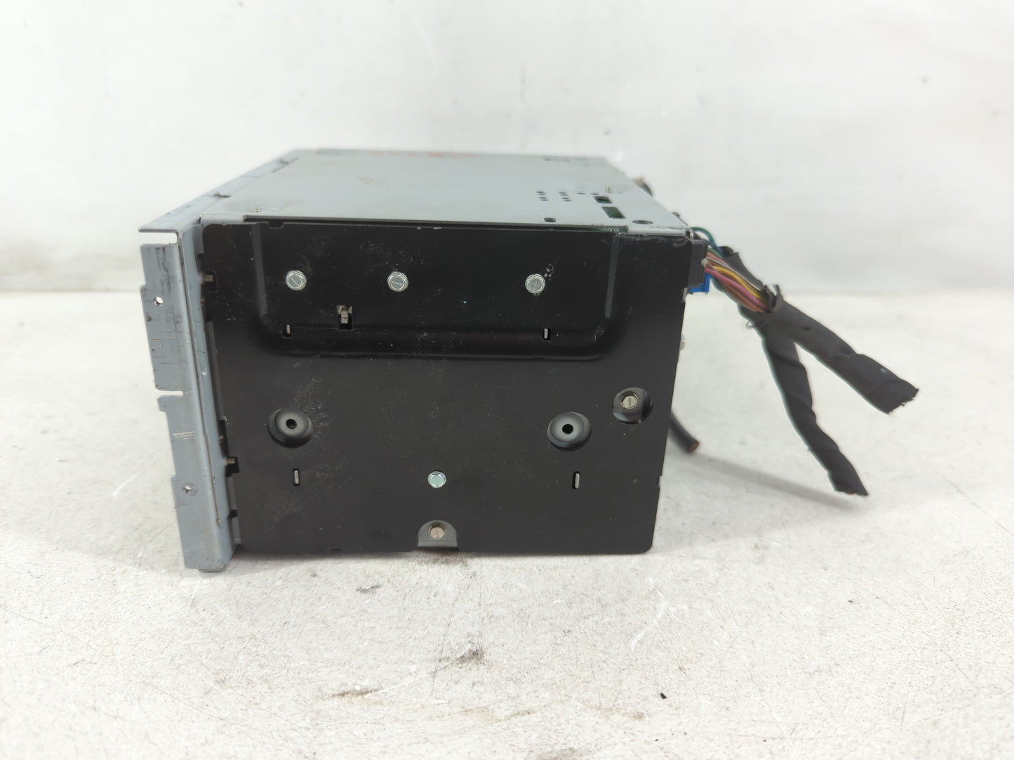 2009-2012 Chevrolet Malibu Radio AM FM Cd Player Receiver Replacement P/N:20919616 Fits Fits 2009 2010 2011 2012 OEM Used Auto Parts - Oemusedautoparts1.com