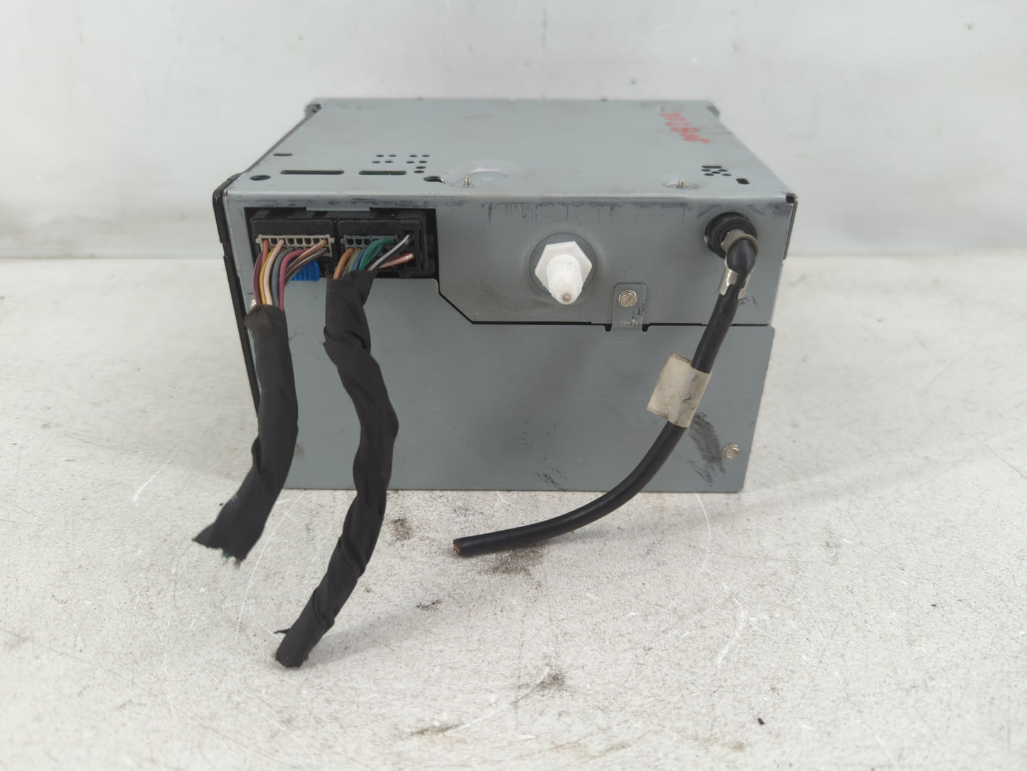 2009-2012 Chevrolet Malibu Radio AM FM Cd Player Receiver Replacement P/N:20919616 Fits Fits 2009 2010 2011 2012 OEM Used Auto Parts - Oemusedautoparts1.com