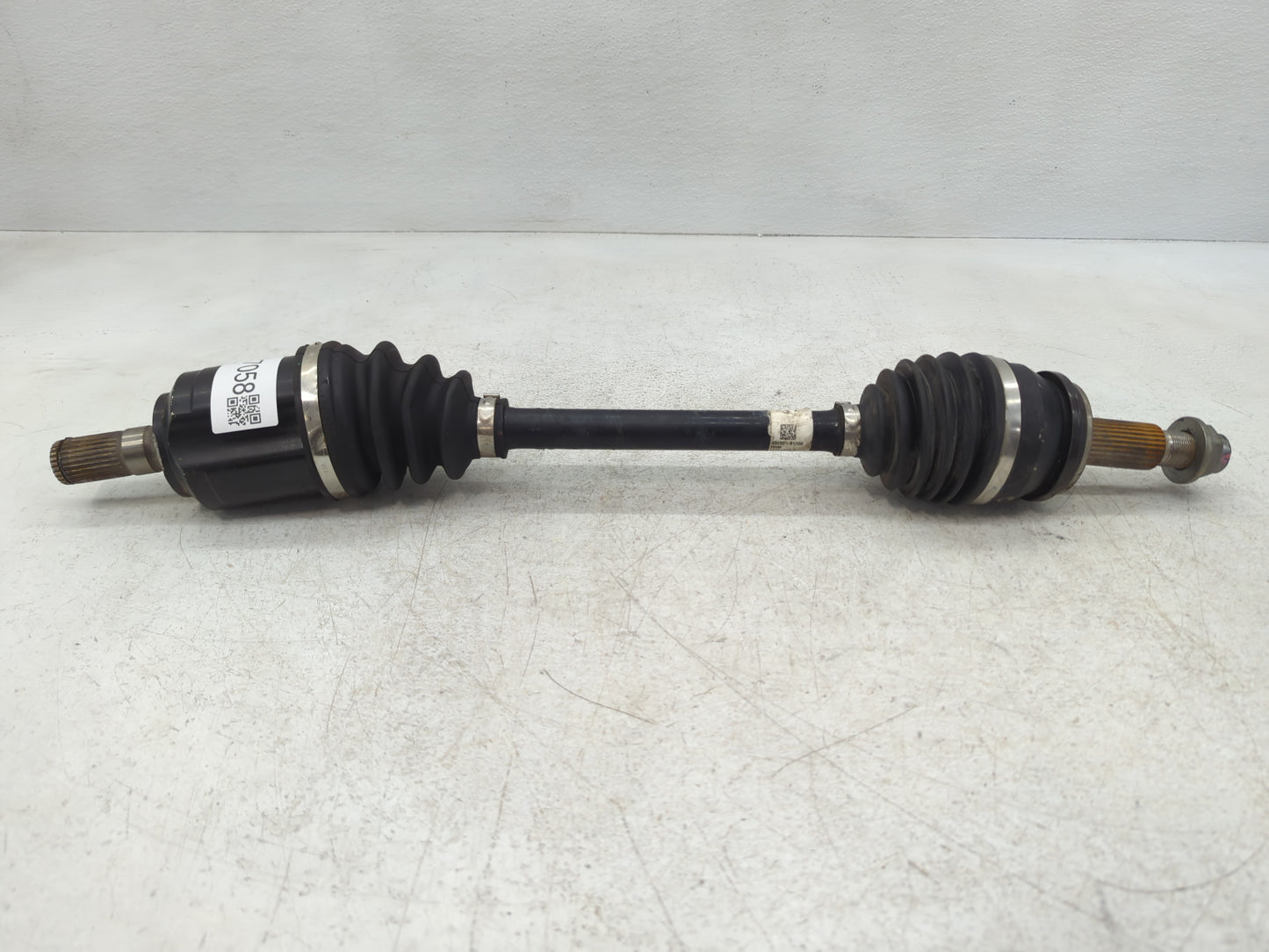 2019-2020 Hyundai Santa Fe Axle Shaft Front Driver Cv C/v - Oemusedautoparts1.com