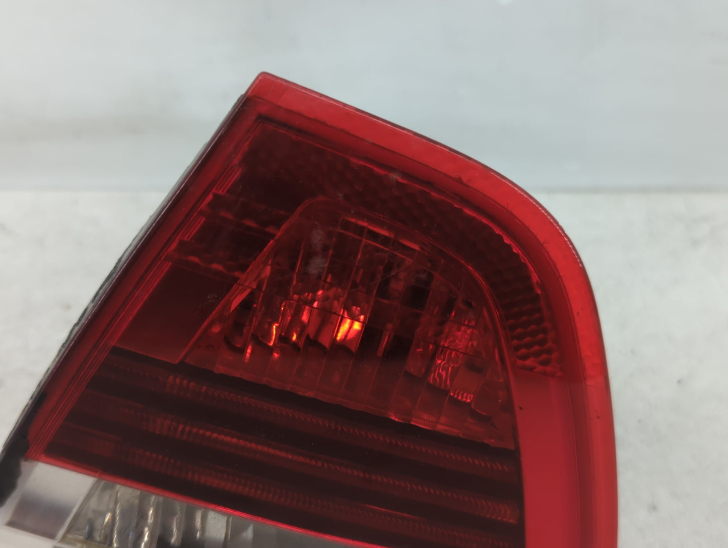 2006 Bmw 325i Tail Light Assembly Passenger Right OEM P/N:16 937 476 Fits Fits 2004 2005 OEM Used Auto Parts