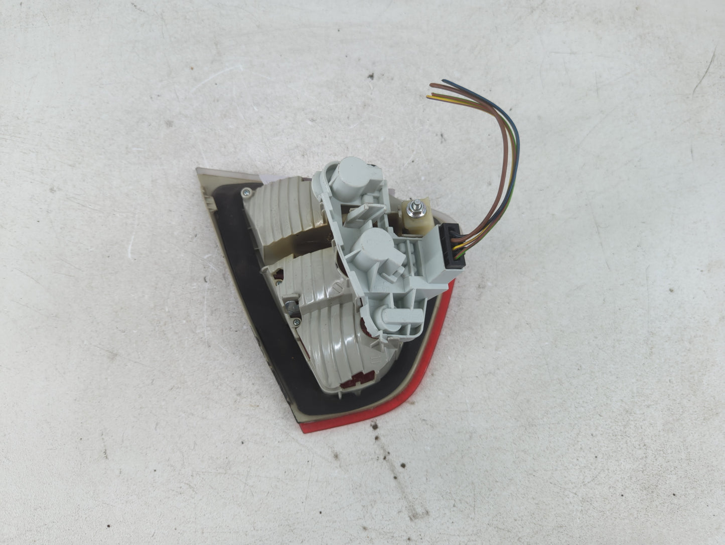 2006 Bmw 325i Tail Light Assembly Passenger Right OEM P/N:16 937 476 Fits Fits 2004 2005 OEM Used Auto Parts