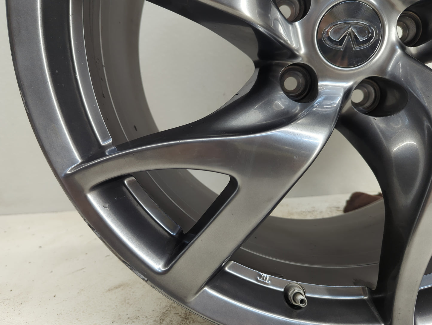 Infiniti Q50 Oem Wheel Rim