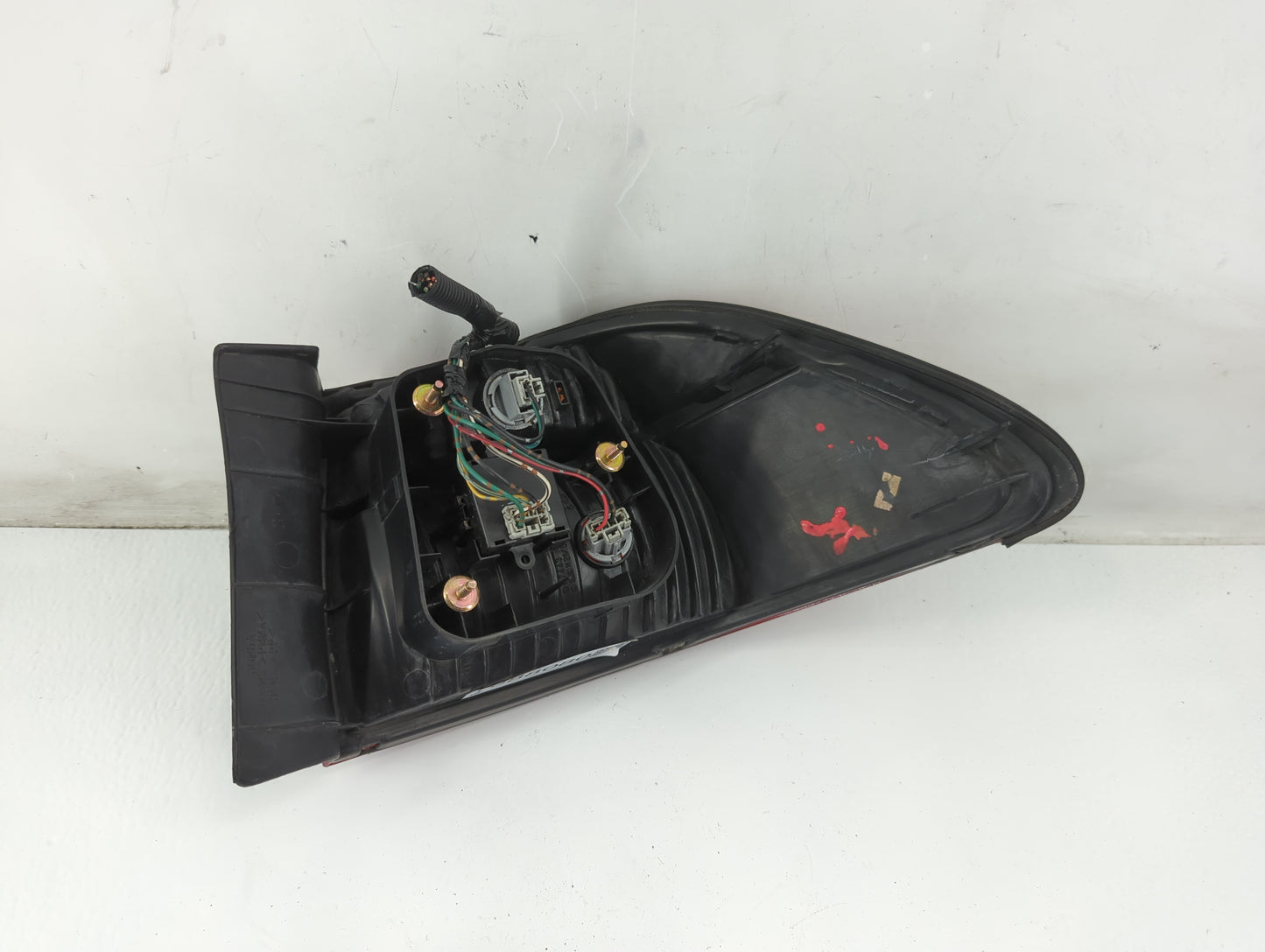 1998-2002 Honda Accord Tail Light Assembly Driver Left OEM P/N:7443 Fits Fits 1998 1999 2000 2001 2002 OEM Used Auto Parts - Oemusedautoparts1.com