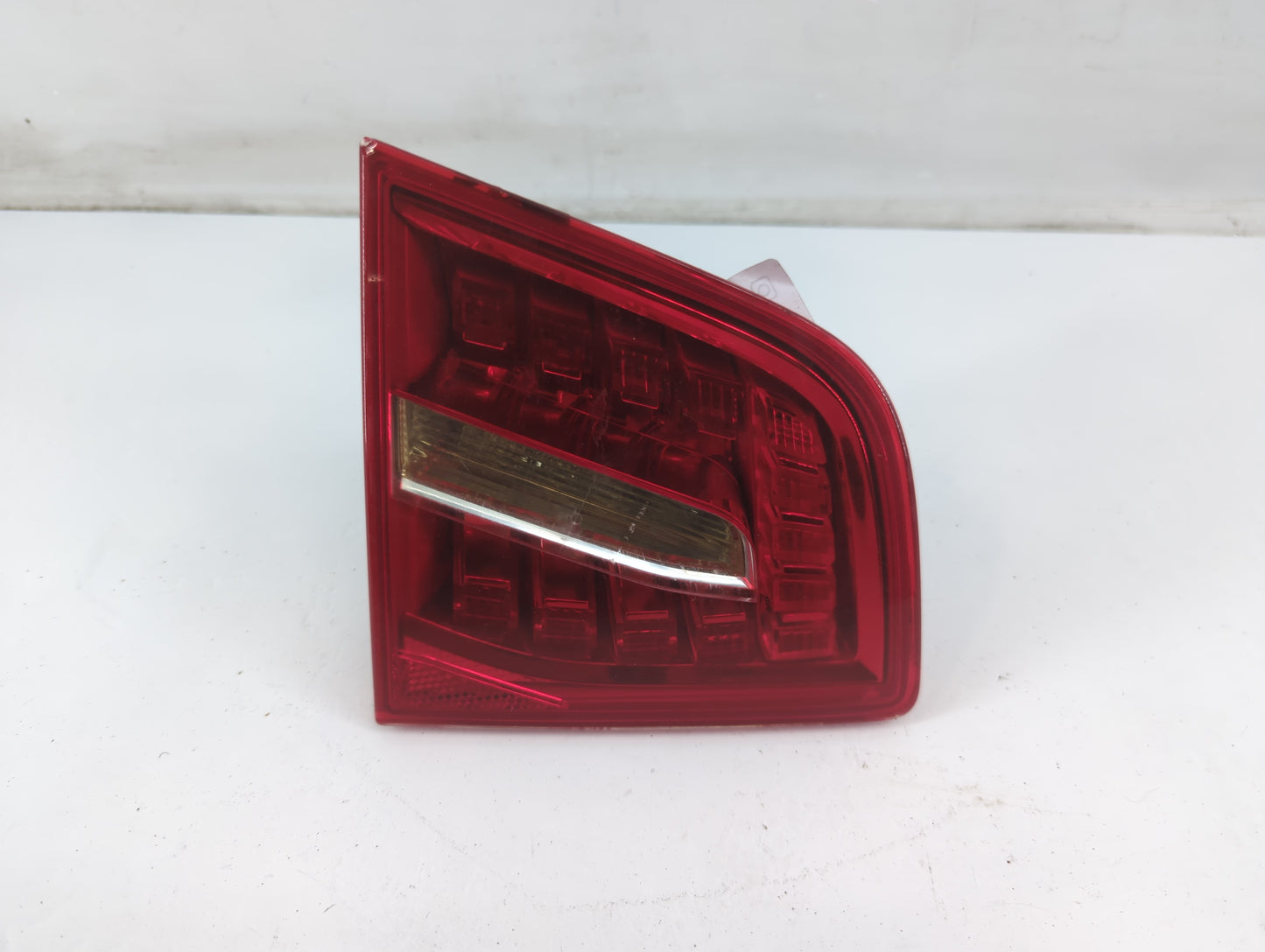 2009-2011 Audi A6 Tail Light Assembly Driver Left OEM P/N:89319311 Fits Fits 2009 2010 2011 OEM Used Auto Parts