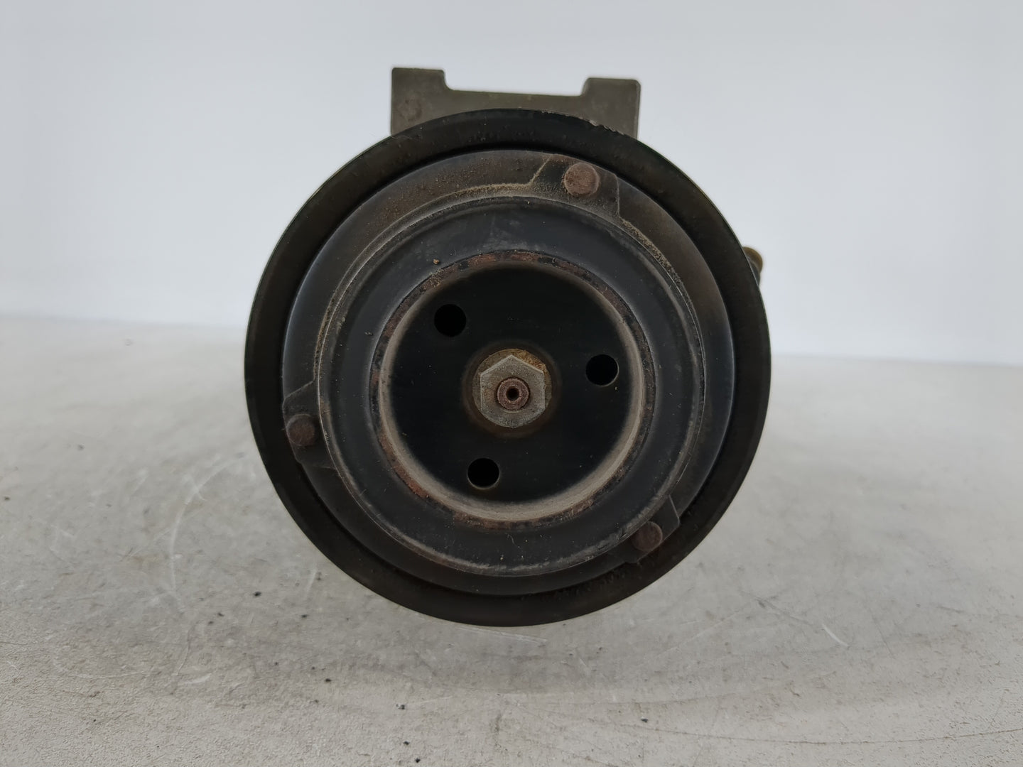 2003-2005 Saab 9-3 Air Conditioning A/c Ac Compressor Oem - Oemusedautoparts1.com