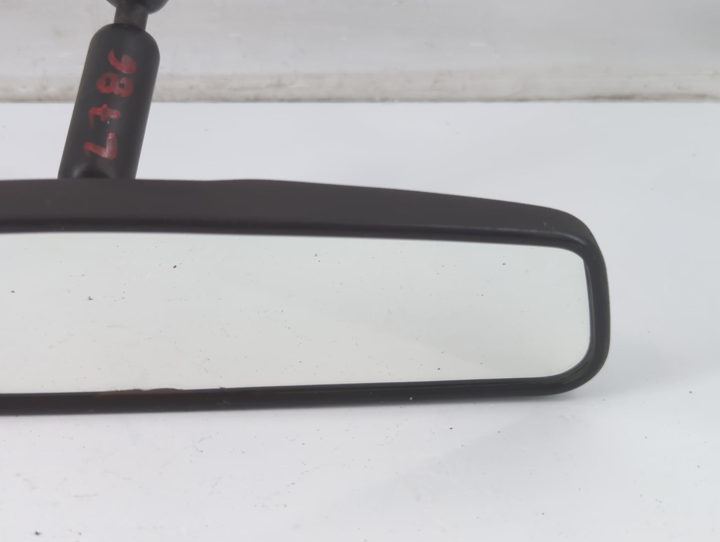 1997-2012 Chevrolet Malibu Interior Rear View Mirror Replacement OEM P/N:E8011083 Fits OEM Used Auto Parts