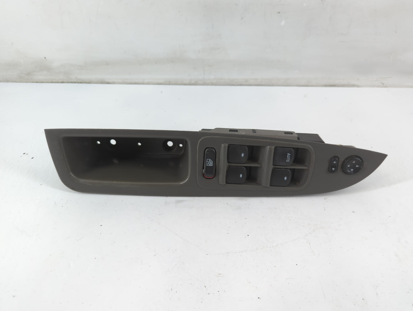 2010-2012 Chevrolet Malibu Master Power Window Switch Replacement Driver Side Left P/N:20807220 Fits Fits 2010 2011 2012 OEM Used Auto Parts - Oemusedautoparts1.com