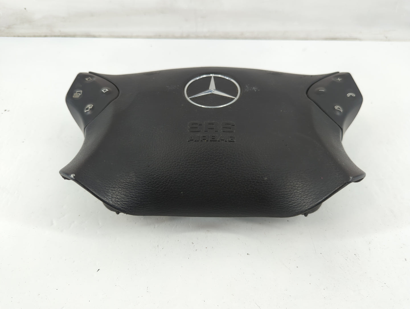 2003-2005 Mercedes-Benz C240 Air Bag Driver Left Steering Wheel Mounted Fits Fits 2003 2004 2005 2006 OEM Used Auto Parts - Oemusedautoparts1.com