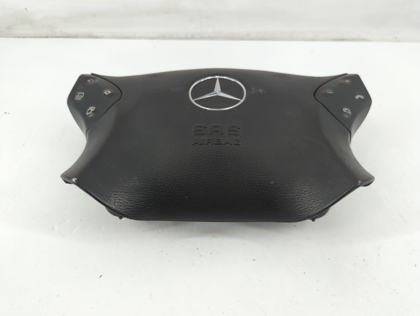 2003-2005 Mercedes-Benz C240 Air Bag Driver Left Steering Wheel Mounted Fits Fits 2003 2004 2005 2006 OEM Used Auto Parts - Oemusedautoparts1.com