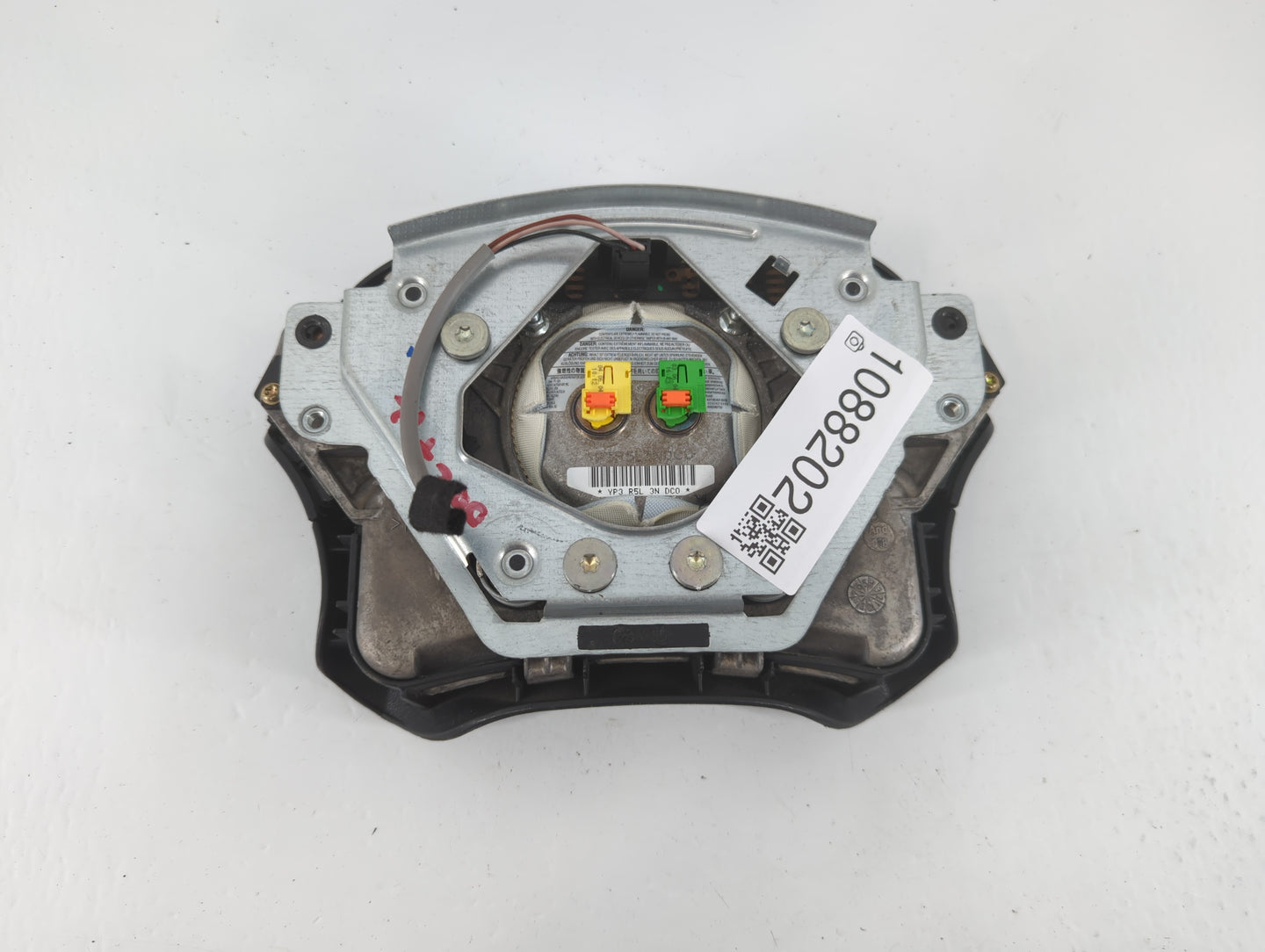 2003-2005 Mercedes-Benz C240 Air Bag Driver Left Steering Wheel Mounted Fits Fits 2003 2004 2005 2006 OEM Used Auto Parts - Oemusedautoparts1.com