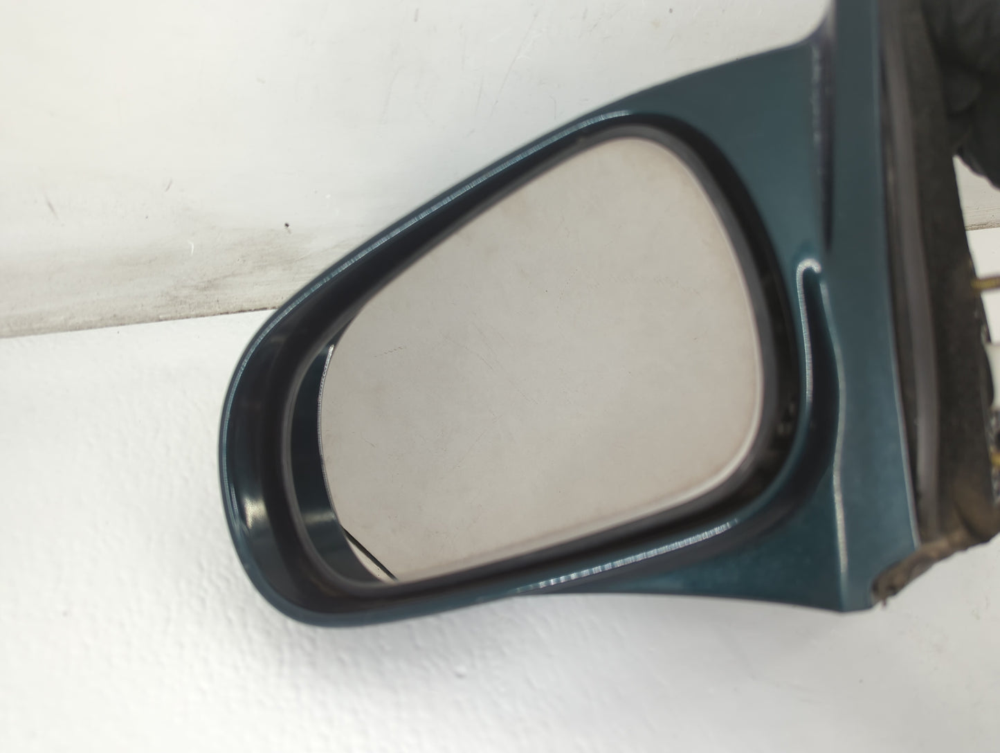 1996-2000 Honda Civic Side Mirror Replacement Driver Left View Door Mirror P/N:0524961 Fits Fits 1996 1997 1998 1999 2000 OEM Used Auto Parts