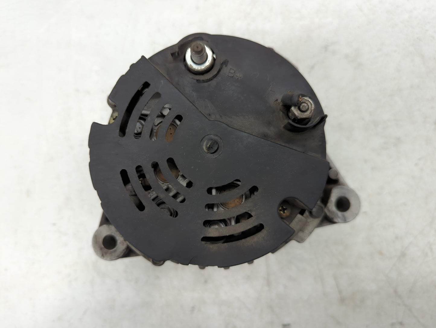 2003 Land Rover Discovery Alternator Replacement Generator Charging Assembly Engine OEM Fits OEM Used Auto Parts - Oemusedautoparts1.com