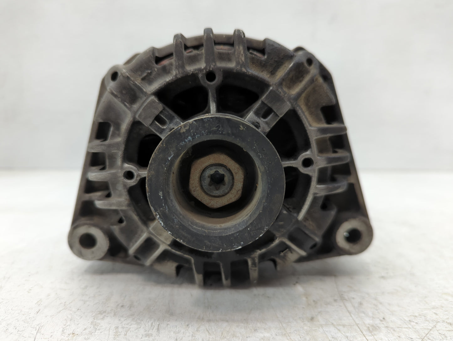 2003 Land Rover Discovery Alternator Replacement Generator Charging Assembly Engine OEM Fits OEM Used Auto Parts - Oemusedautoparts1.com