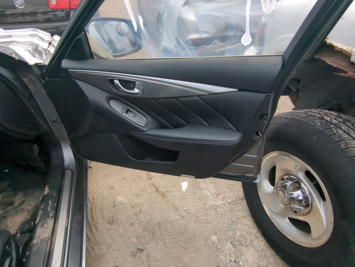 2015 Infiniti Q50 Front Right Passenger Interior Door Panel Trim - Oemusedautoparts1.com