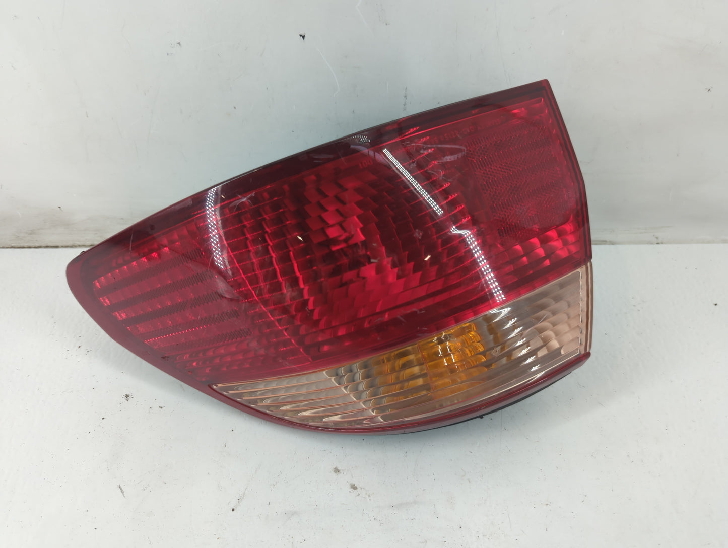 1998-2002 Honda Accord Tail Light Assembly Passenger Right OEM Fits Fits 1998 1999 2000 2001 2002 OEM Used Auto Parts - Oemusedautoparts1.com