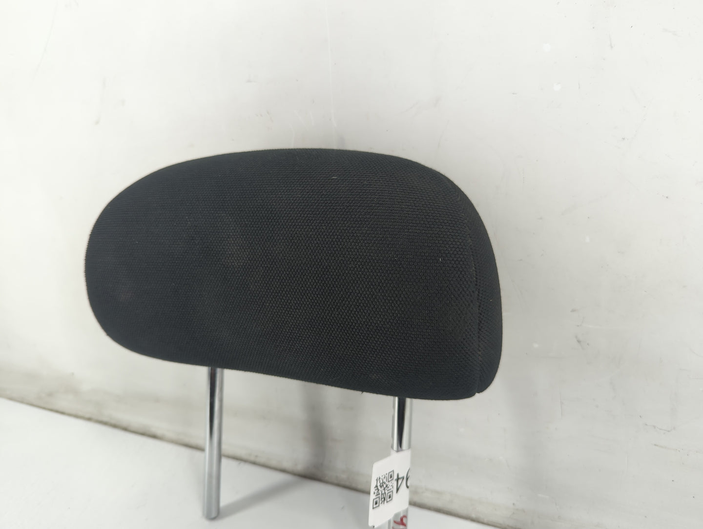 2004-2006 Scion Xa Headrest Head Rest Rear Center Seat Fits Fits 2004 2005 2006 OEM Used Auto Parts - Oemusedautoparts1.com