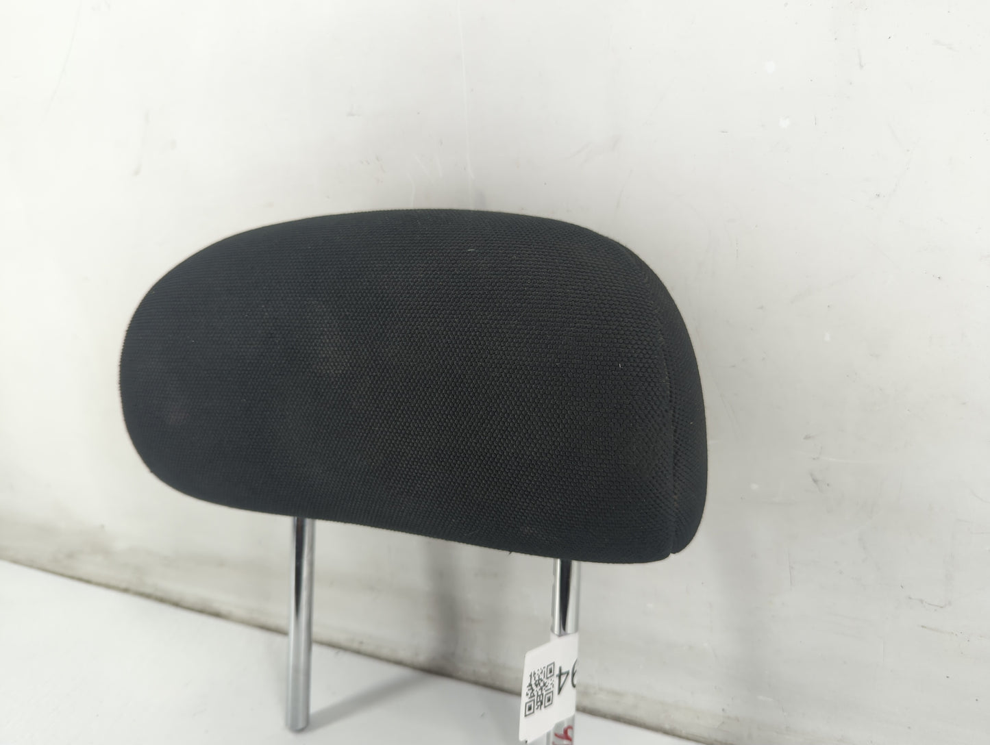 2004-2006 Scion Xa Headrest Head Rest Rear Center Seat Fits Fits 2004 2005 2006 OEM Used Auto Parts - Oemusedautoparts1.com