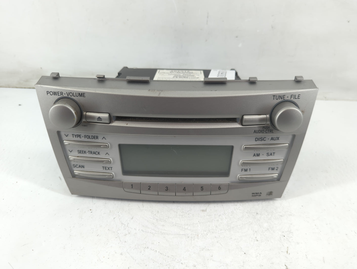 2010-2011 Toyota Camry Radio AM FM Cd Player Receiver Replacement P/N:86120-33D00 Fits Fits 2010 2011 OEM Used Auto Parts - Oemusedautoparts1.com