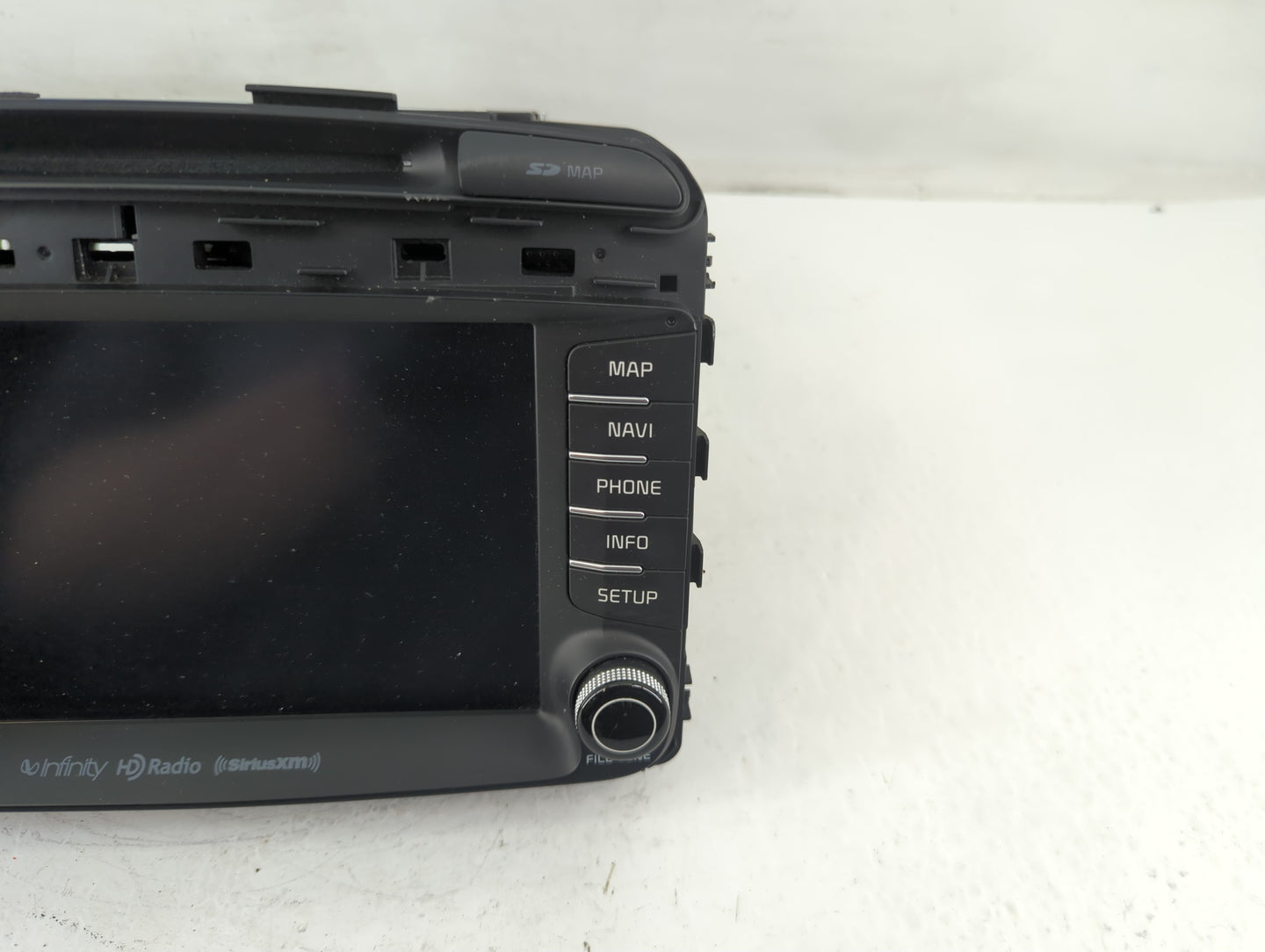 2016-2018 Kia Sorento Radio AM FM Cd Player Receiver Replacement P/N:96560-C6001WK Fits Fits 2016 2017 2018 OEM Used Auto Parts - Oemusedautoparts1.com