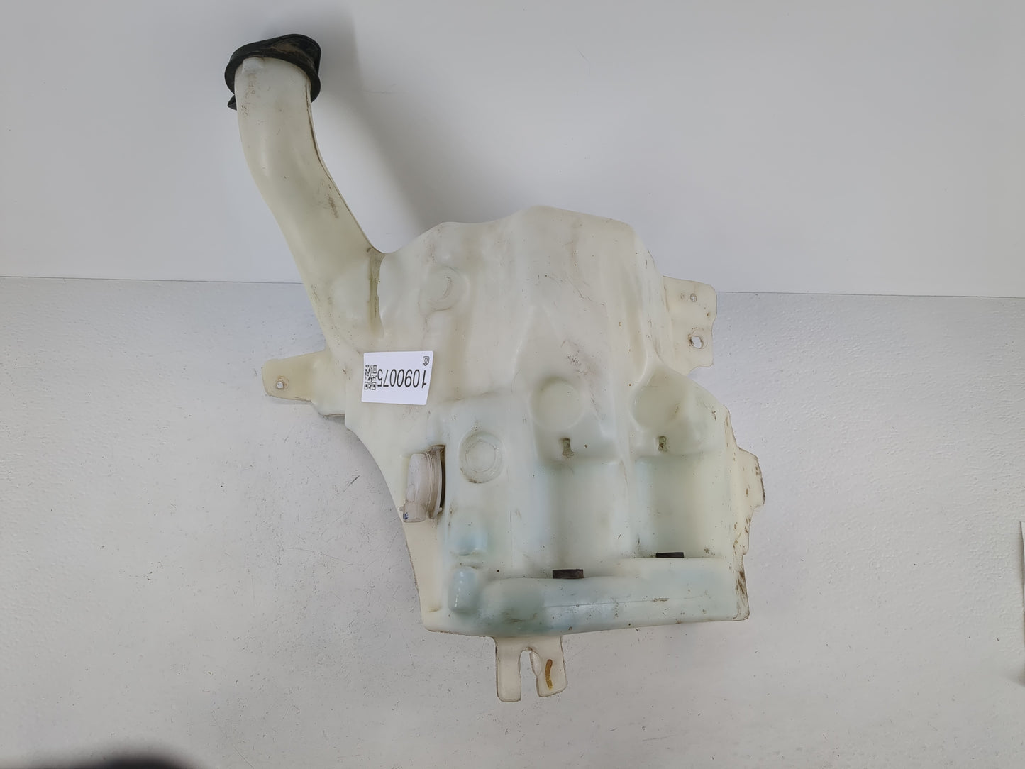 2002-2003 Buick Rendezvous Windshield Washer Fluid Reservoir Bottle Oem - Oemusedautoparts1.com