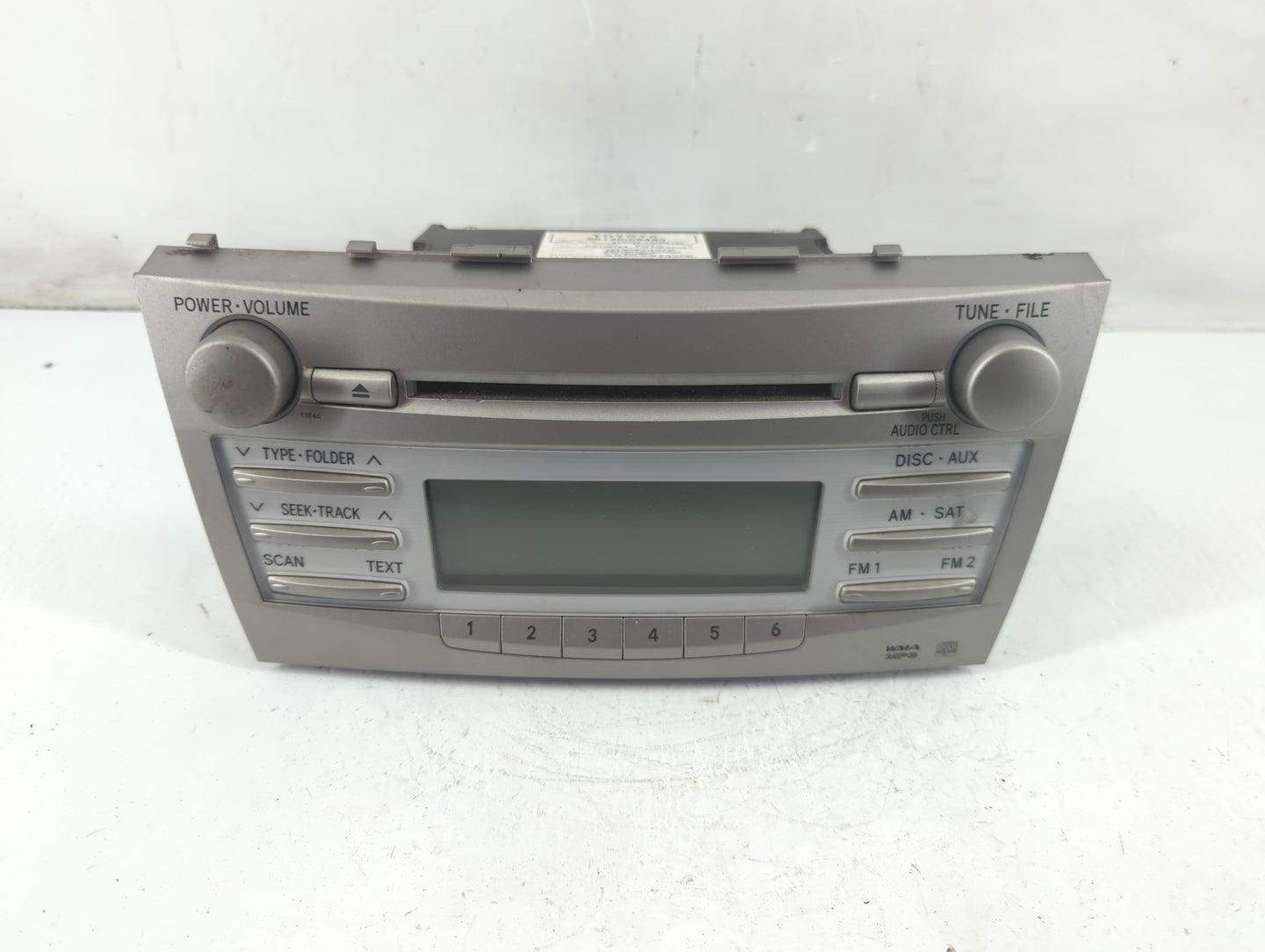 2010-2011 Toyota Camry Radio AM FM Cd Player Receiver Replacement P/N:86120-06480 Fits Fits 2010 2011 OEM Used Auto Parts - Oemusedautoparts1.com