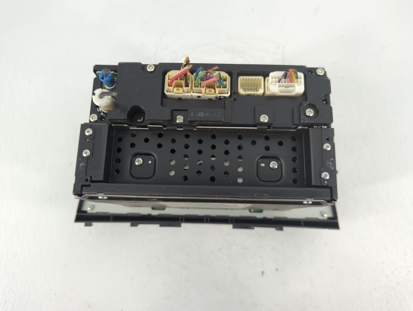 2010-2011 Toyota Camry Radio AM FM Cd Player Receiver Replacement P/N:86120-06480 Fits Fits 2010 2011 OEM Used Auto Parts - Oemusedautoparts1.com