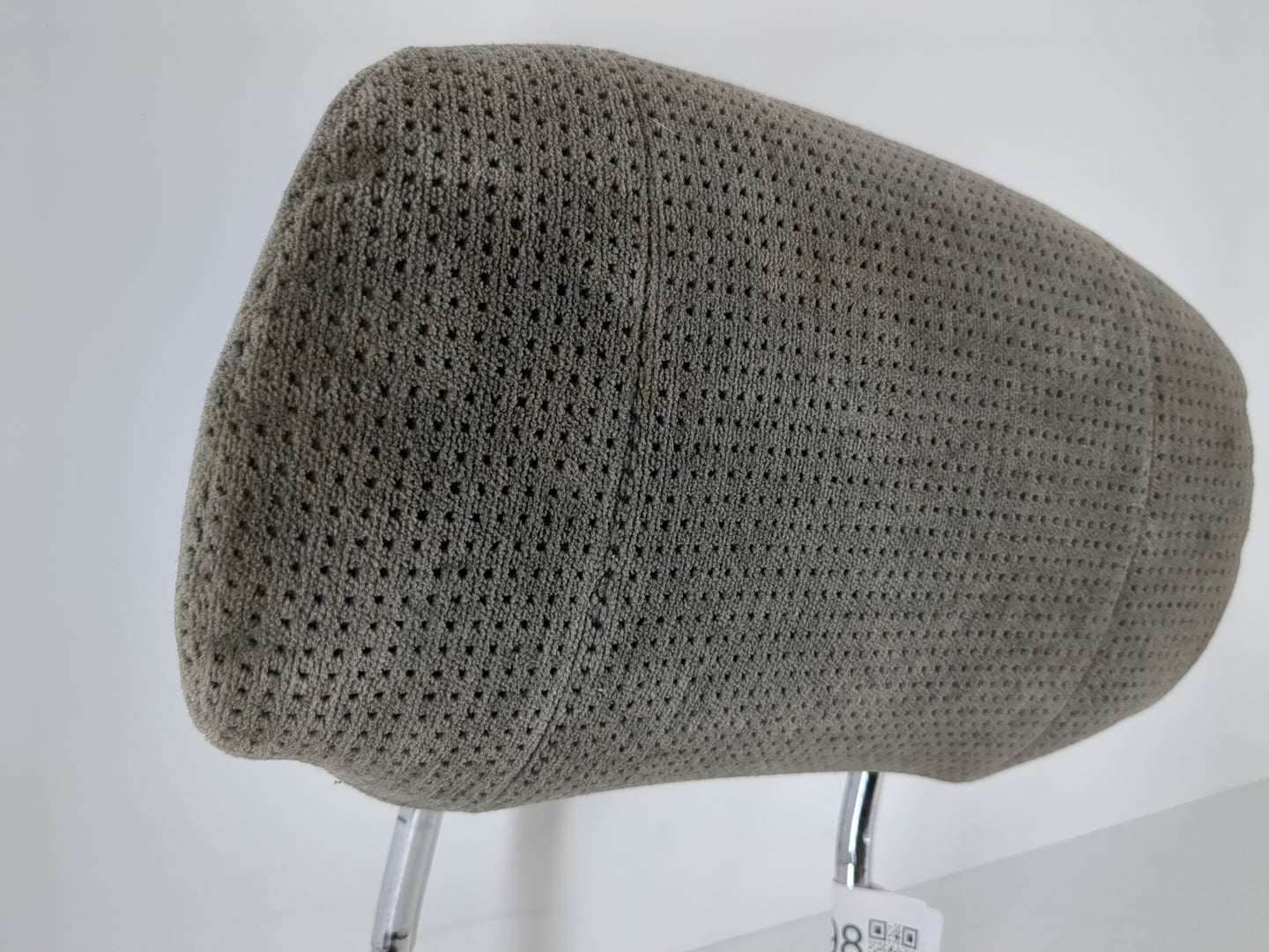 2002 Saturn Ls Headrest Head Rest Rear Center Seat Fits OEM Used Auto Parts - Oemusedautoparts1.com
